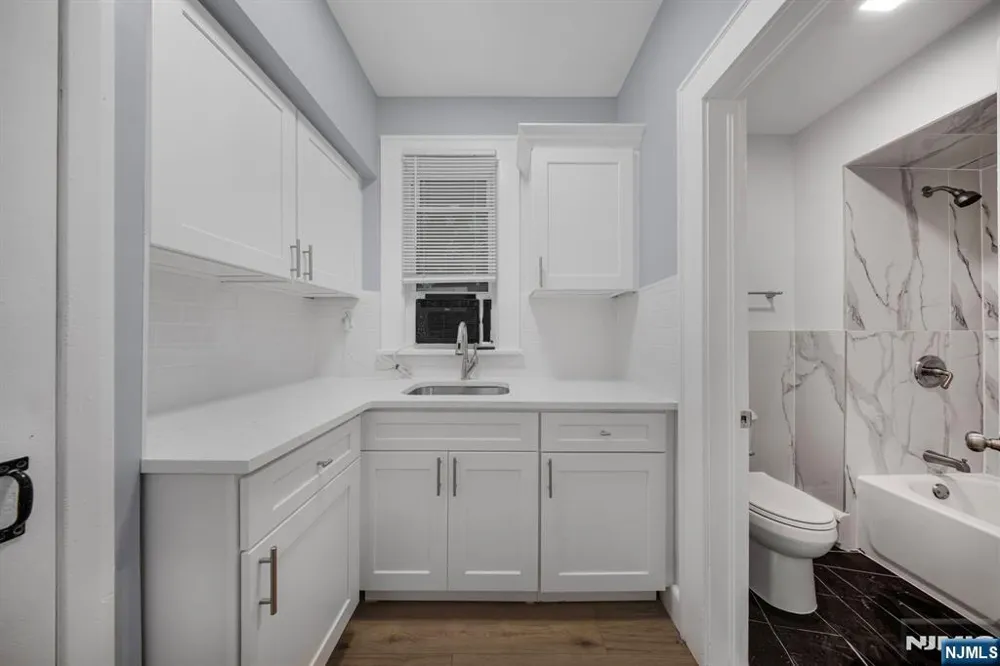 15 Tuttle Street 1 Wallington, NJ 07057