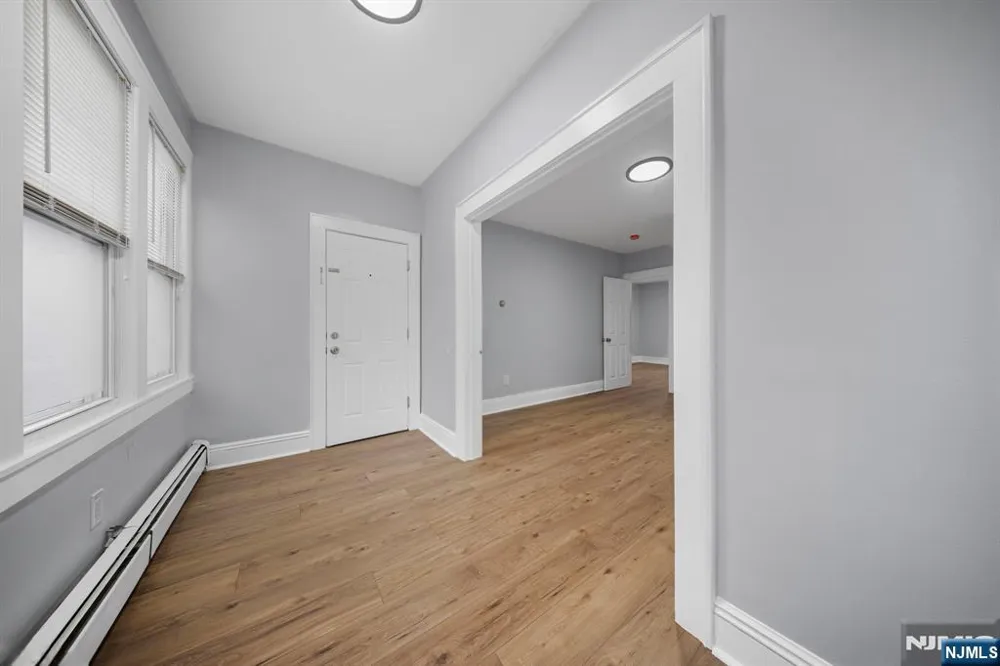 15 Tuttle Street 1 Wallington, NJ 07057