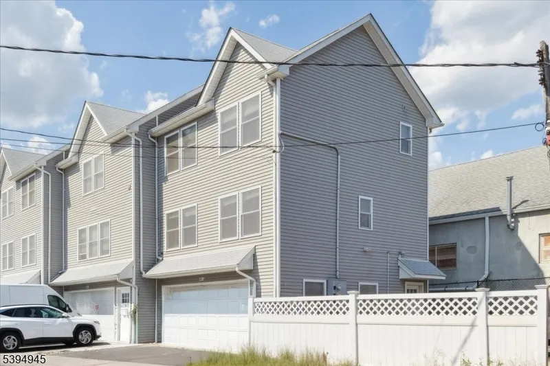 221 E 15TH ST #C Unit C Paterson City, NJ 07524