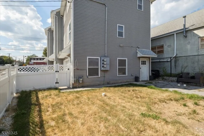 221 E 15TH ST #C Unit C Paterson City, NJ 07524
