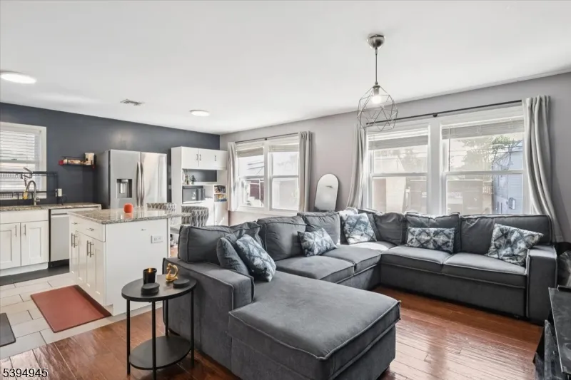 221 E 15TH ST #C Unit C Paterson City, NJ 07524