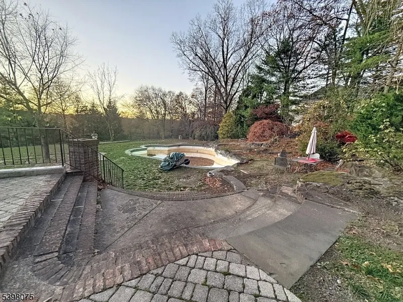 19 Powder Hill Rd Saddle River, NJ 07458