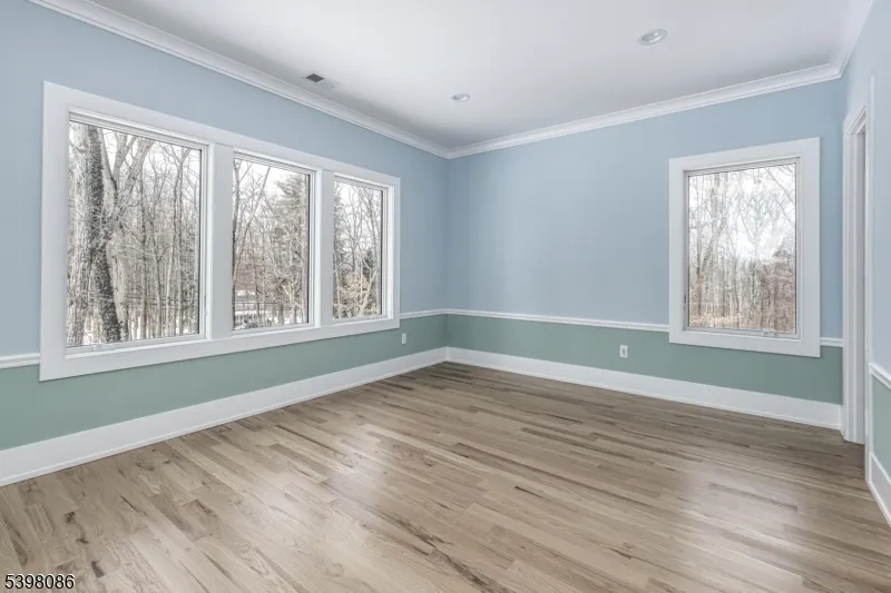 6 Harlow Pointe Cove Green Brook, NJ 08812