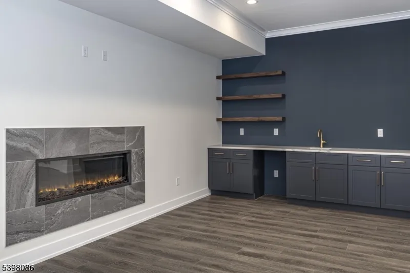 6 Harlow Pointe Cove Green Brook, NJ 08812