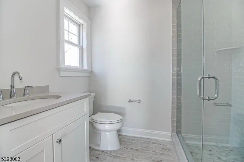 6 Harlow Pointe Cove Green Brook, NJ 08812