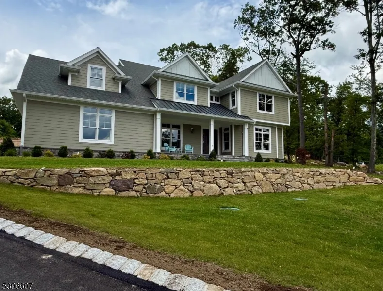 3 Bristol Ridge Rd Boonton, NJ 07005