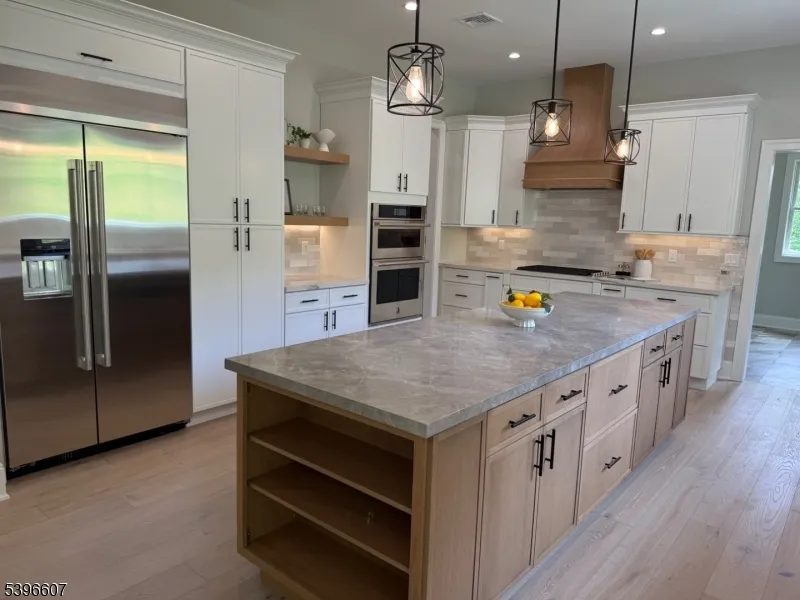 3 Bristol Ridge Rd Boonton, NJ 07005