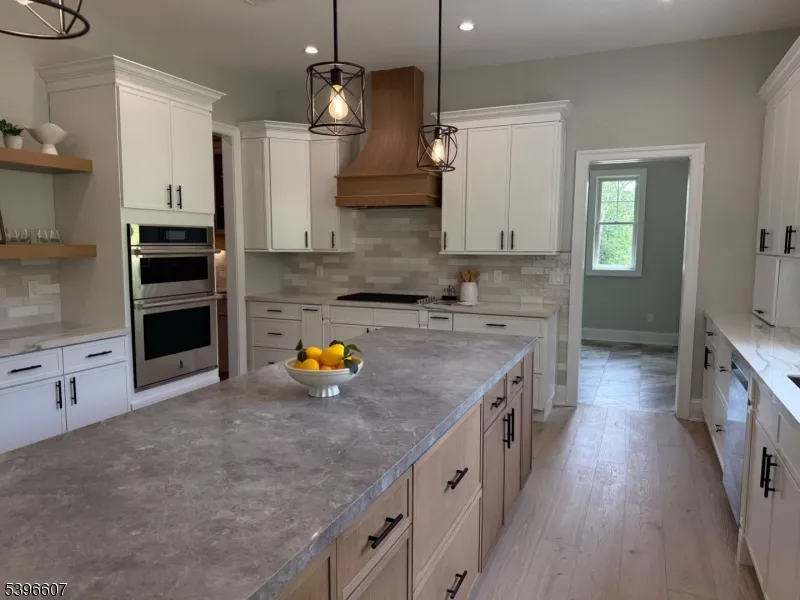 3 Bristol Ridge Rd Boonton, NJ 07005