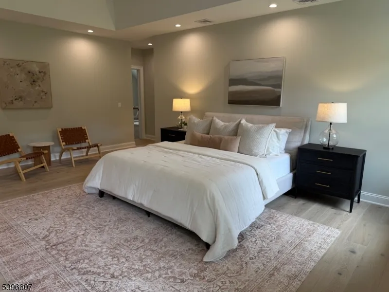 3 Bristol Ridge Rd Boonton, NJ 07005