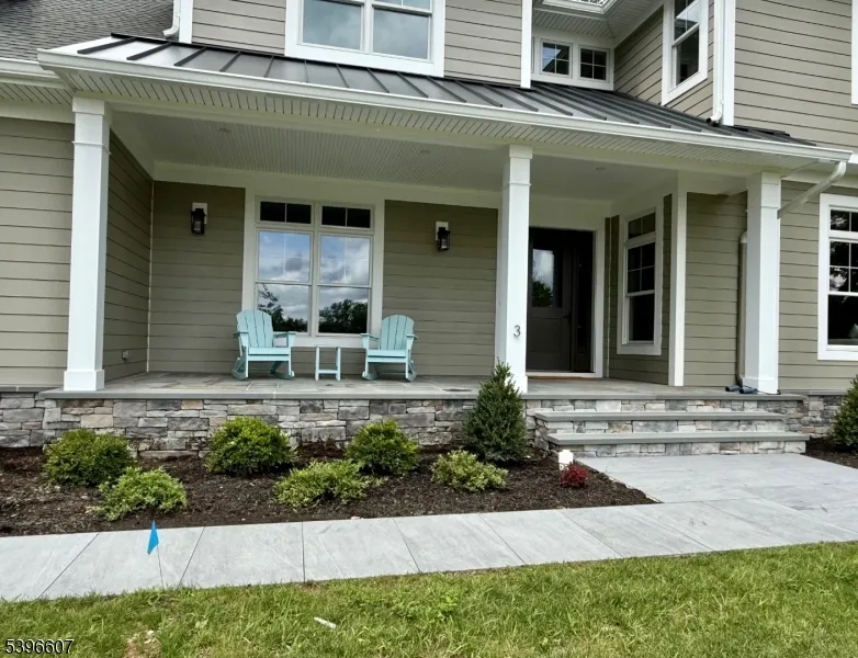 3 Bristol Ridge Rd Boonton, NJ 07005