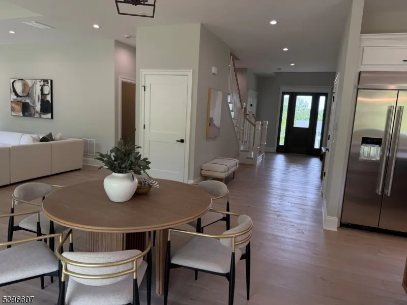 3 Bristol Ridge Rd Boonton, NJ 07005