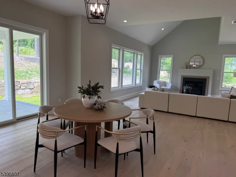 3 Bristol Ridge Rd Boonton, NJ 07005