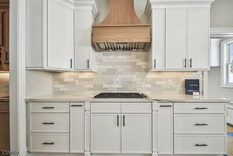 3 Bristol Ridge Rd Boonton, NJ 07005