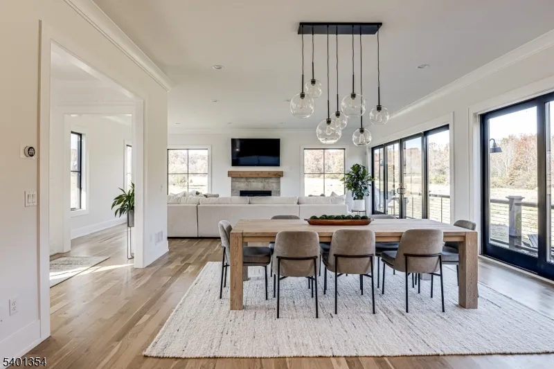 4 Harlow Pointe Cove Green Brook, NJ 08812