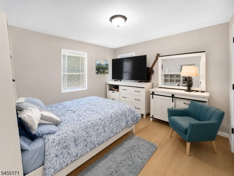 538 Cicilia Pl Scotch Plains, NJ 07076
