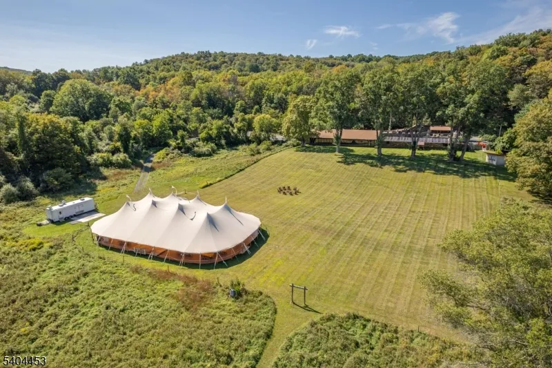 0 Rr 615 Walpack, NJ 07851