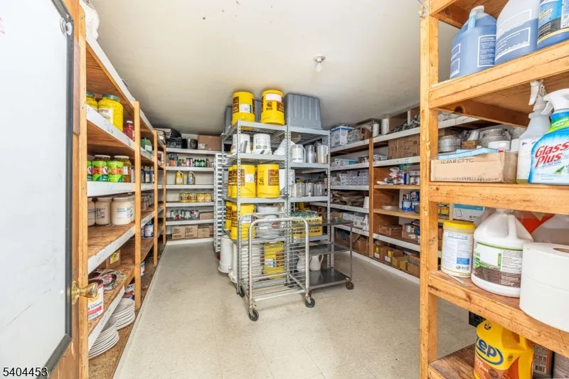 0 Rr 615 Walpack, NJ 07851