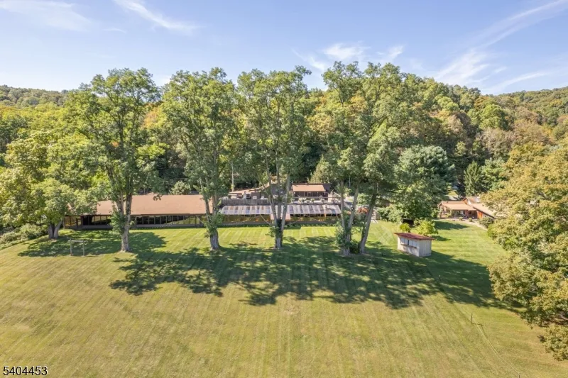 0 Rr 615 Walpack, NJ 07851