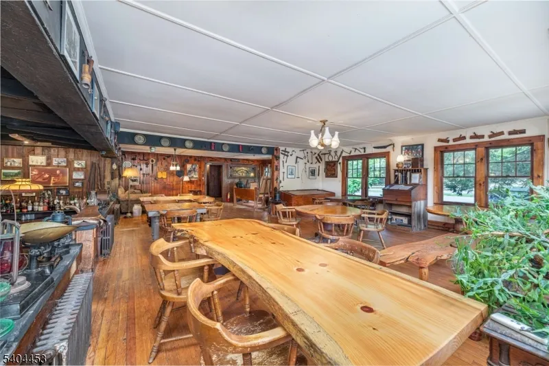 0 Rr 615 Walpack, NJ 07851