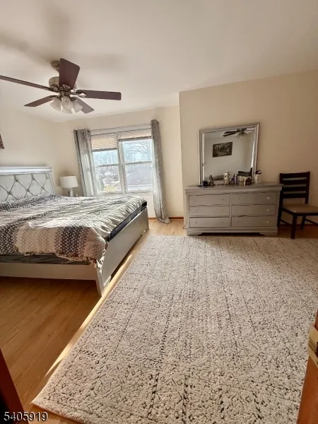 33 W Park Ave Woodbridge, NJ 07001