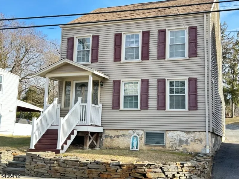 36 Willow Ave Bloomsbury, NJ 08804