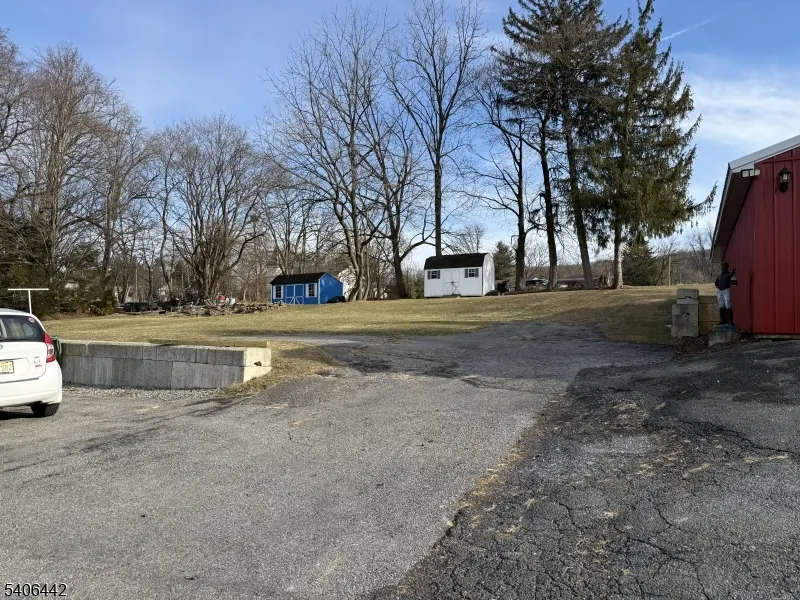 36 Willow Ave Bloomsbury, NJ 08804