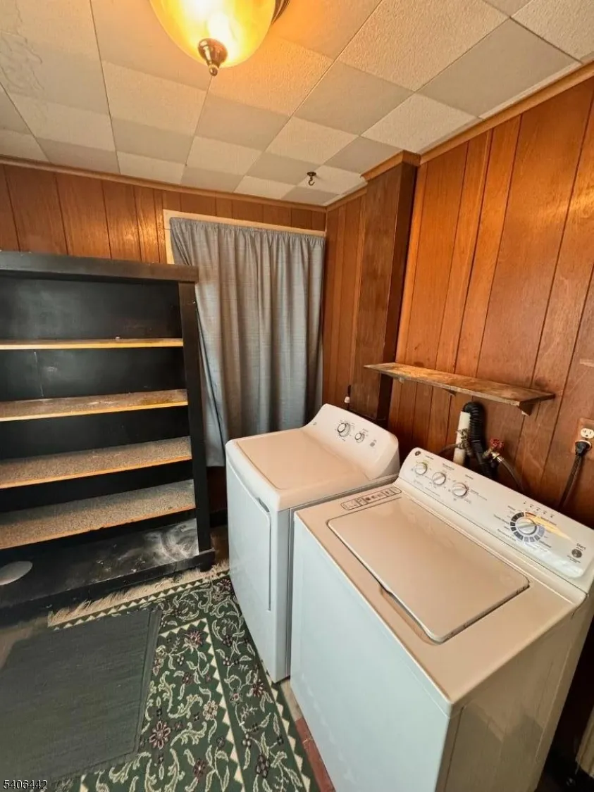 36 Willow Ave Bloomsbury, NJ 08804