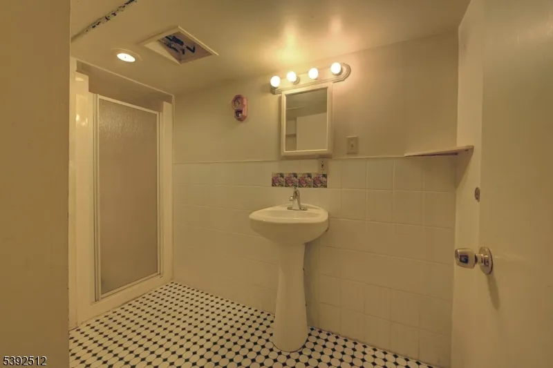 459 E 23rd St Paterson City, NJ 07514