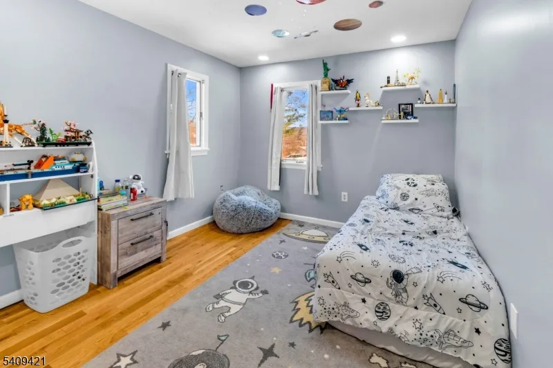 20 Center St Butler, NJ 07405