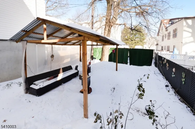 135 Scheerer Ave Newark City, NJ 07112