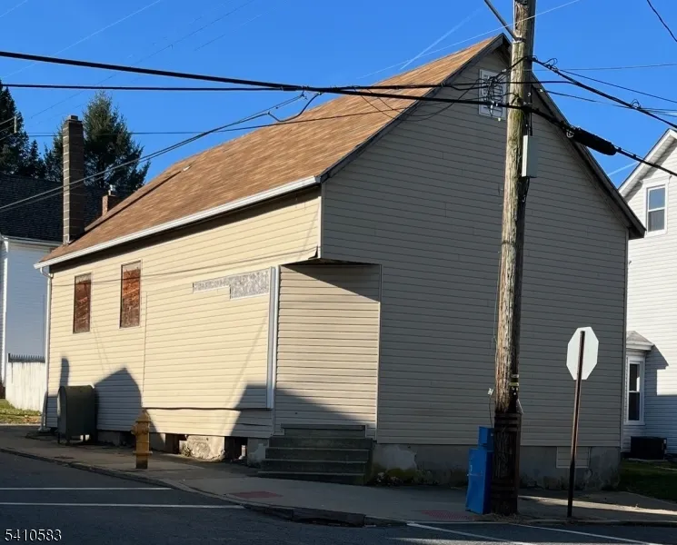 64 Filmore St Phillipsburg Town, NJ 08865