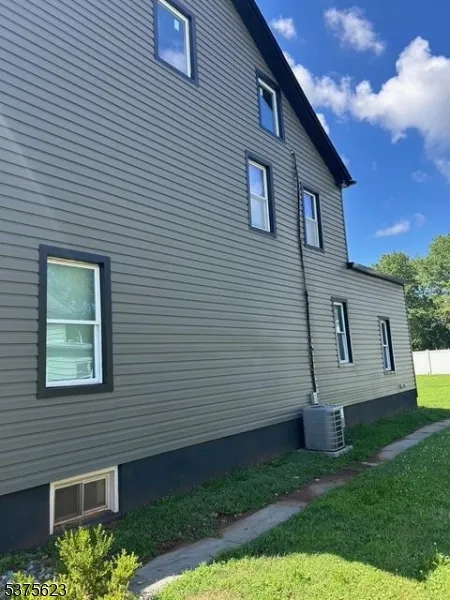 21 Second St Somerville, NJ 08876