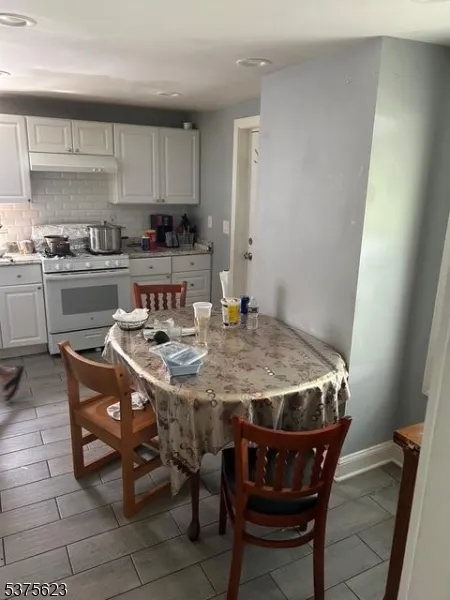 21 Second St Somerville, NJ 08876