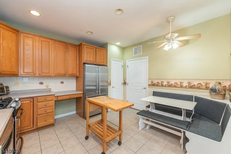 10323 Warrens Way Wanaque, NJ 07465