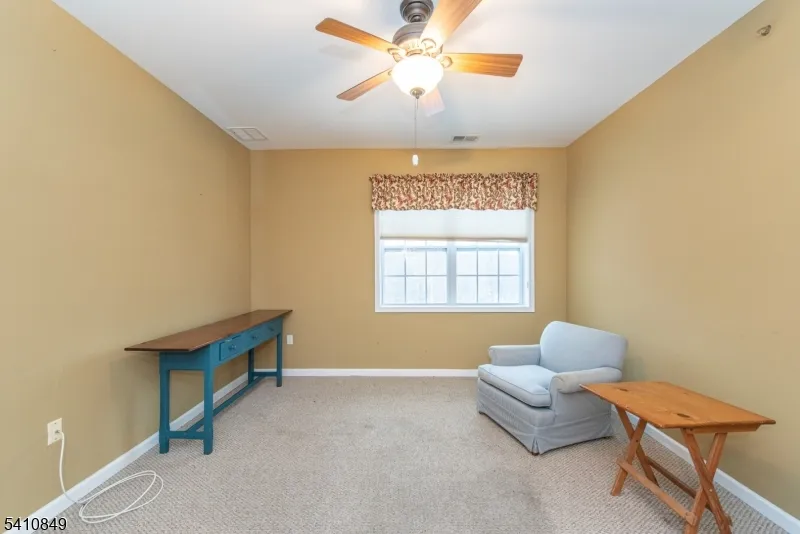 10323 Warrens Way Wanaque, NJ 07465