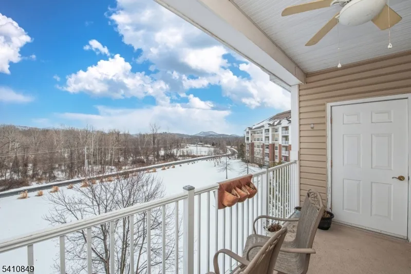 10323 Warrens Way Wanaque, NJ 07465