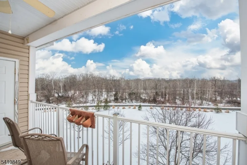 10323 Warrens Way Wanaque, NJ 07465