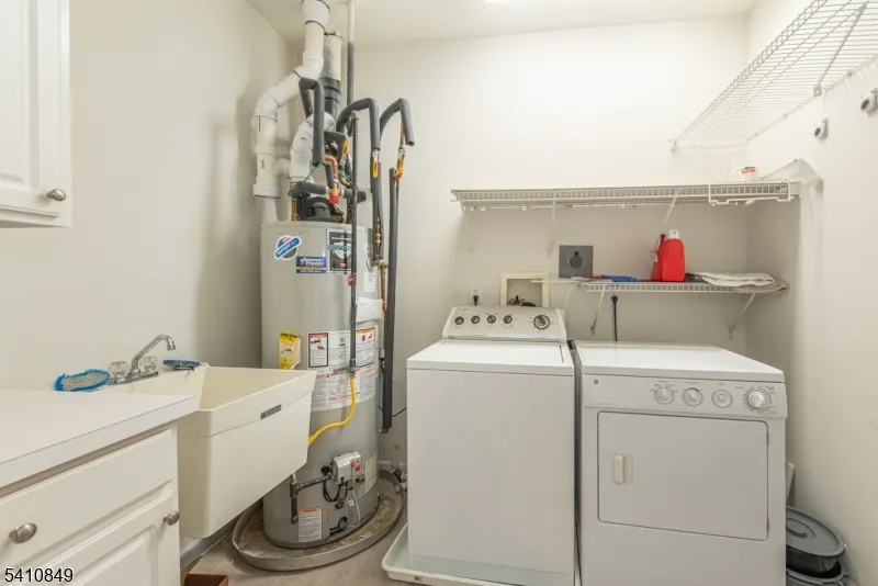 10323 Warrens Way Wanaque, NJ 07465