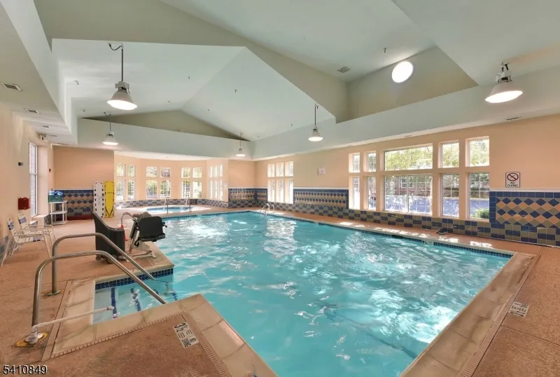 10323 Warrens Way Wanaque, NJ 07465