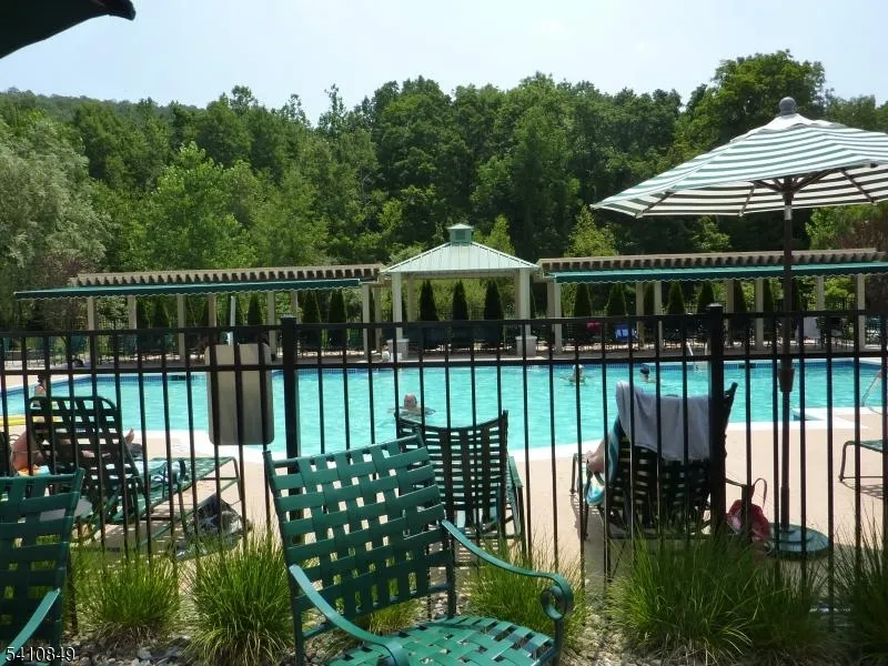 10323 Warrens Way Wanaque, NJ 07465