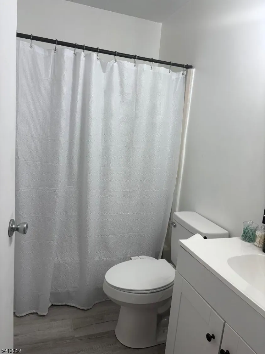 802 Lindsey Ct Evesham, NJ 08053
