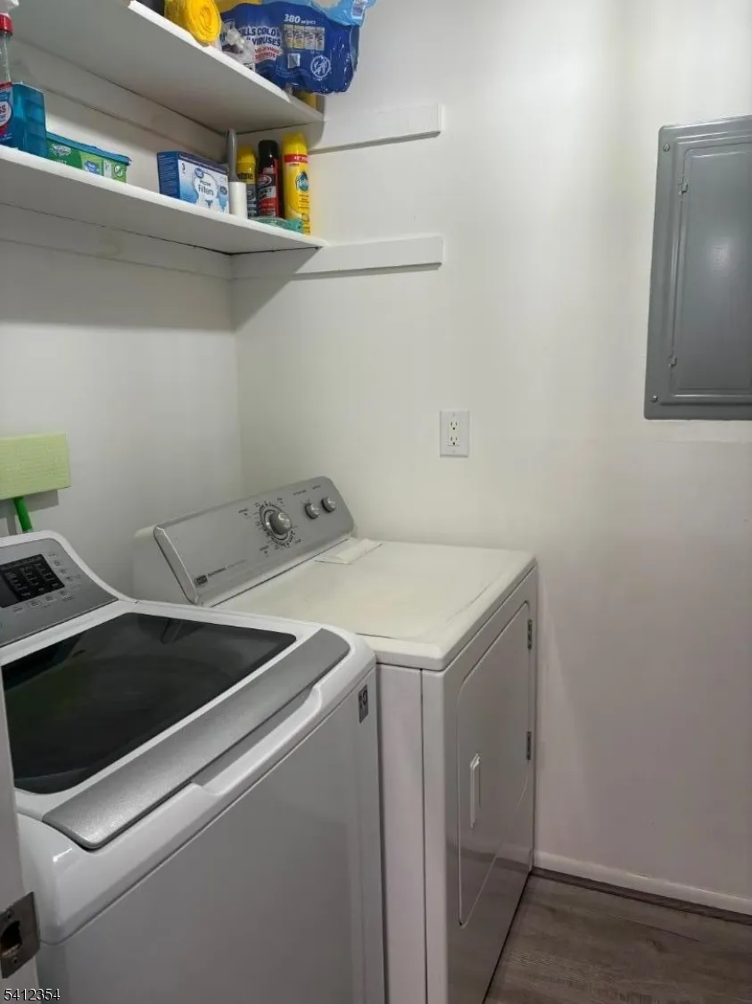 802 Lindsey Ct Evesham, NJ 08053