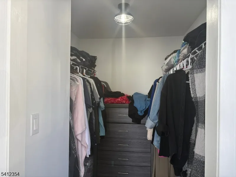 802 Lindsey Ct Evesham, NJ 08053
