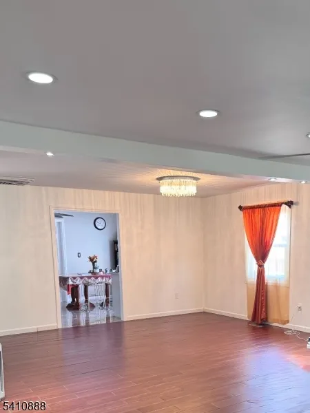 30 General Ln Willingboro, NJ 08046