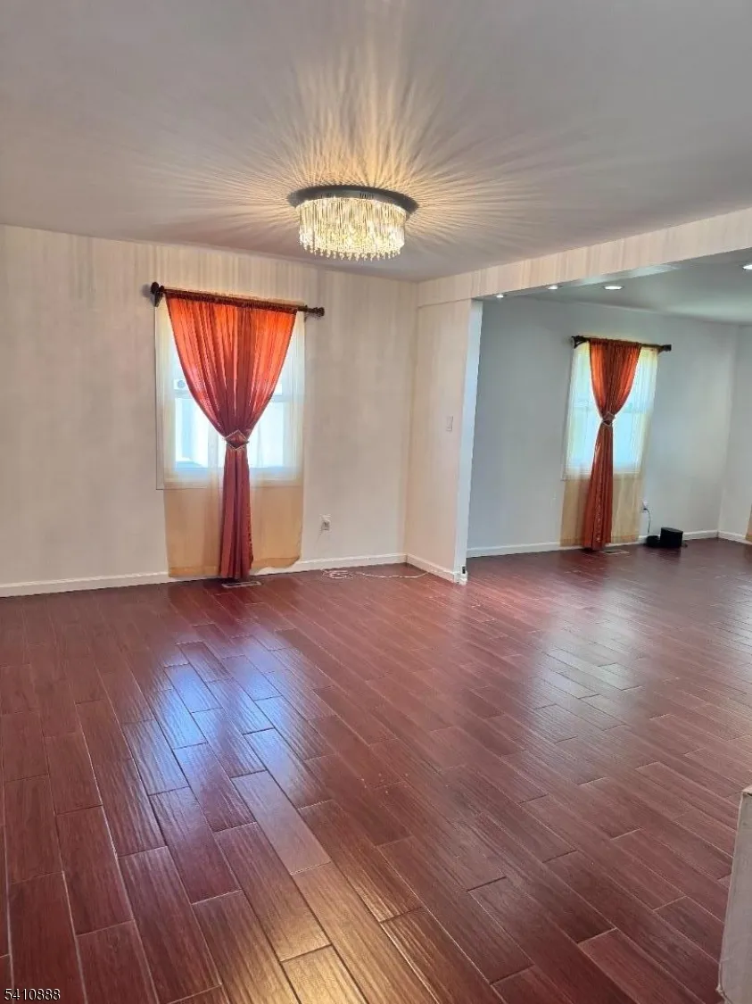 30 General Ln Willingboro, NJ 08046