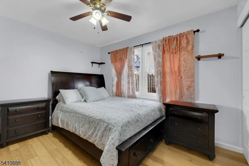 30 General Ln Willingboro, NJ 08046