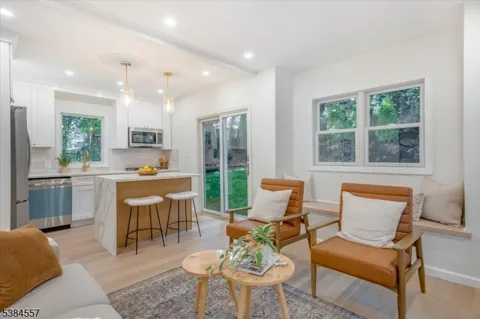 5 Brookside Drive