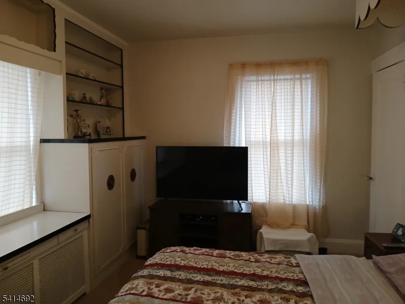 308 17Th Ave Paterson City, NJ 07504