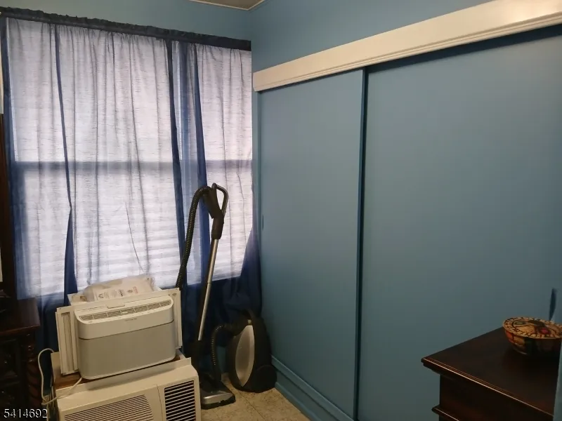 308 17Th Ave Paterson City, NJ 07504