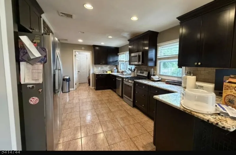 12 Drapkin Ave Linden City, NJ 07036